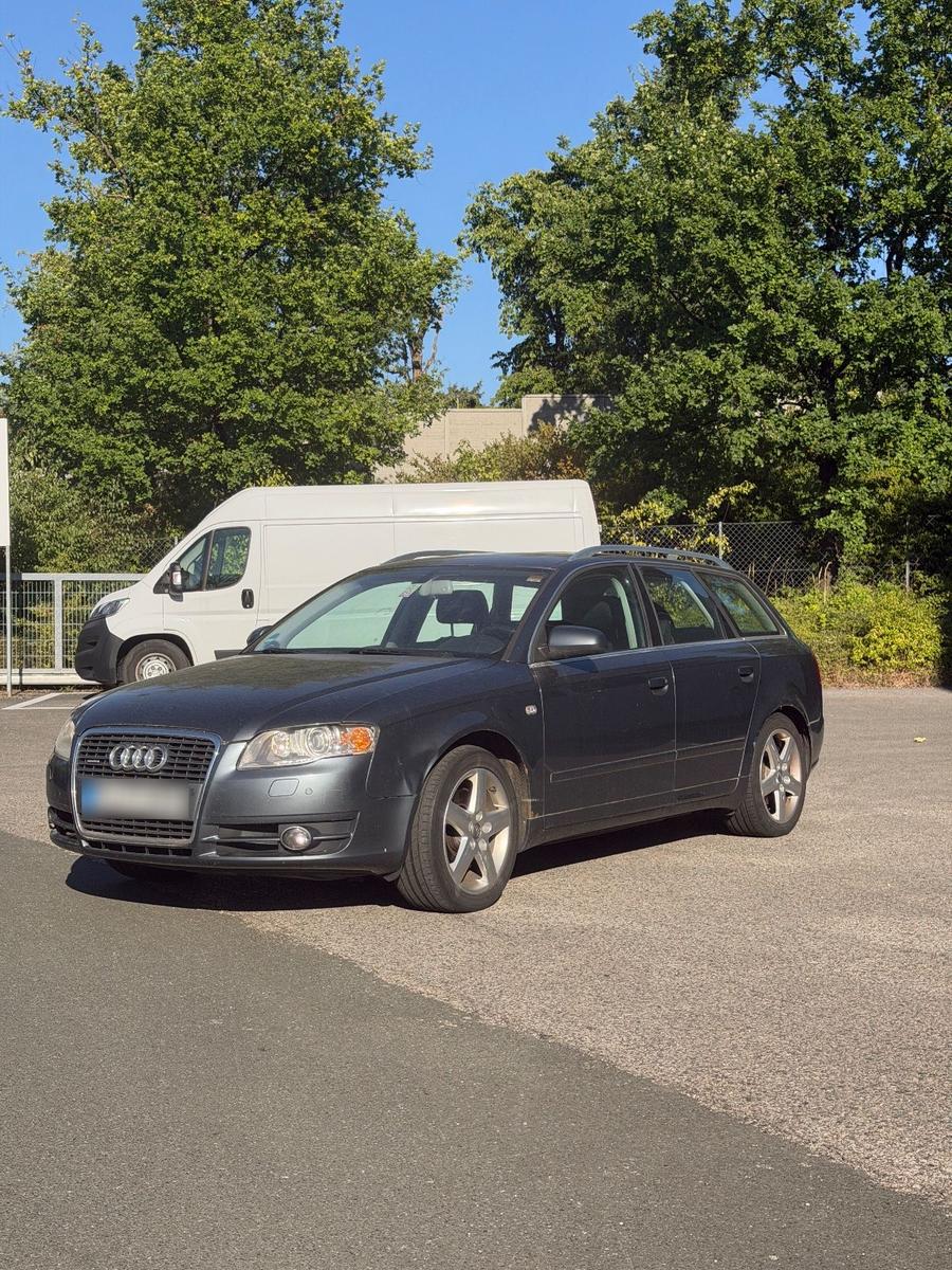 Audi Quattro 2006 — rear view