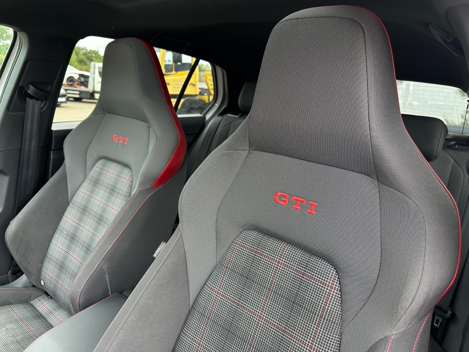 Volkswagen Golf VIII 2.0 TSI Lim. GTI *STANDH*PANO*RCAM*, миниатюра 12