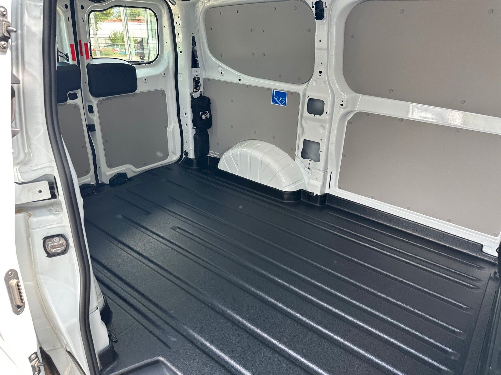 Fahrzeugabbildung Ford Transit Custom Kasten 280 L1 Trend TEMPOMAT, CAM
