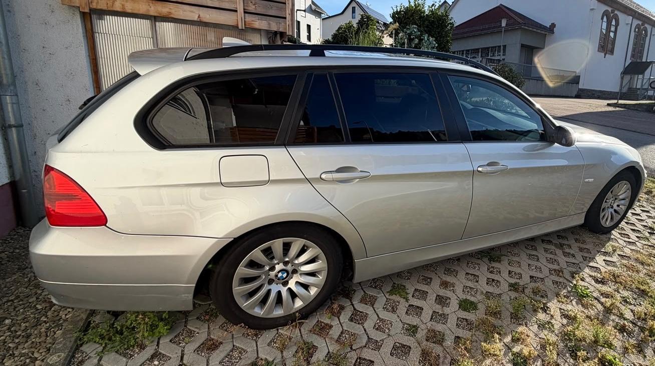BMW 320 2006 — photo 5