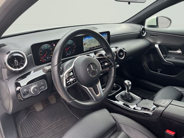 Mercedes-Benz A 200 Progressive  AHK+SHZ+Klima+LED+Temp+Leder+