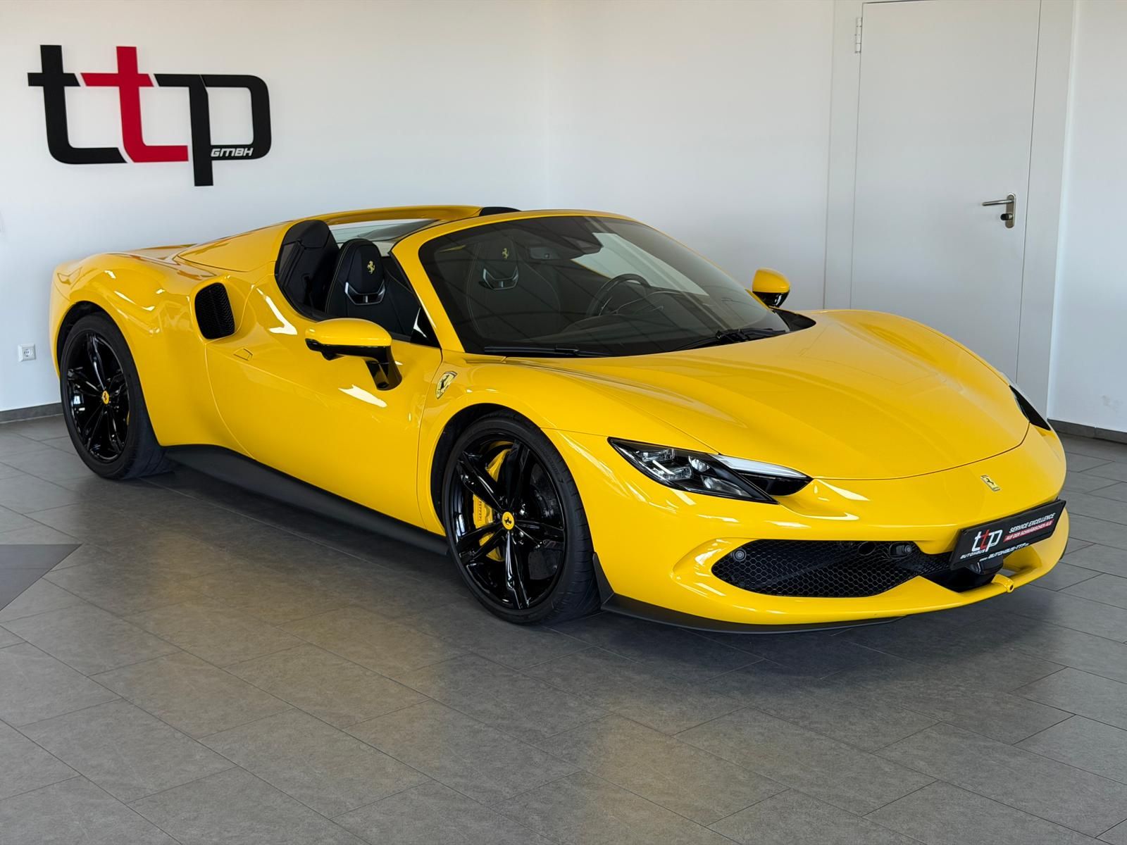 Ferrari 296 GTS Carbon-LED 360° LIFT Carbon-Interior JBL imagem 2