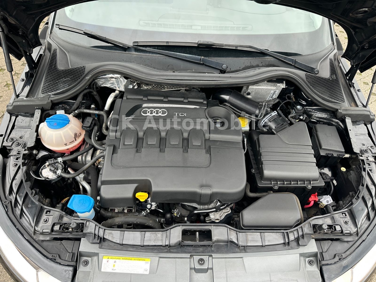 Fahrzeugabbildung Audi A1 Sportback Sport 1.6 TDi/Navi/Klima/SHZ/PDC