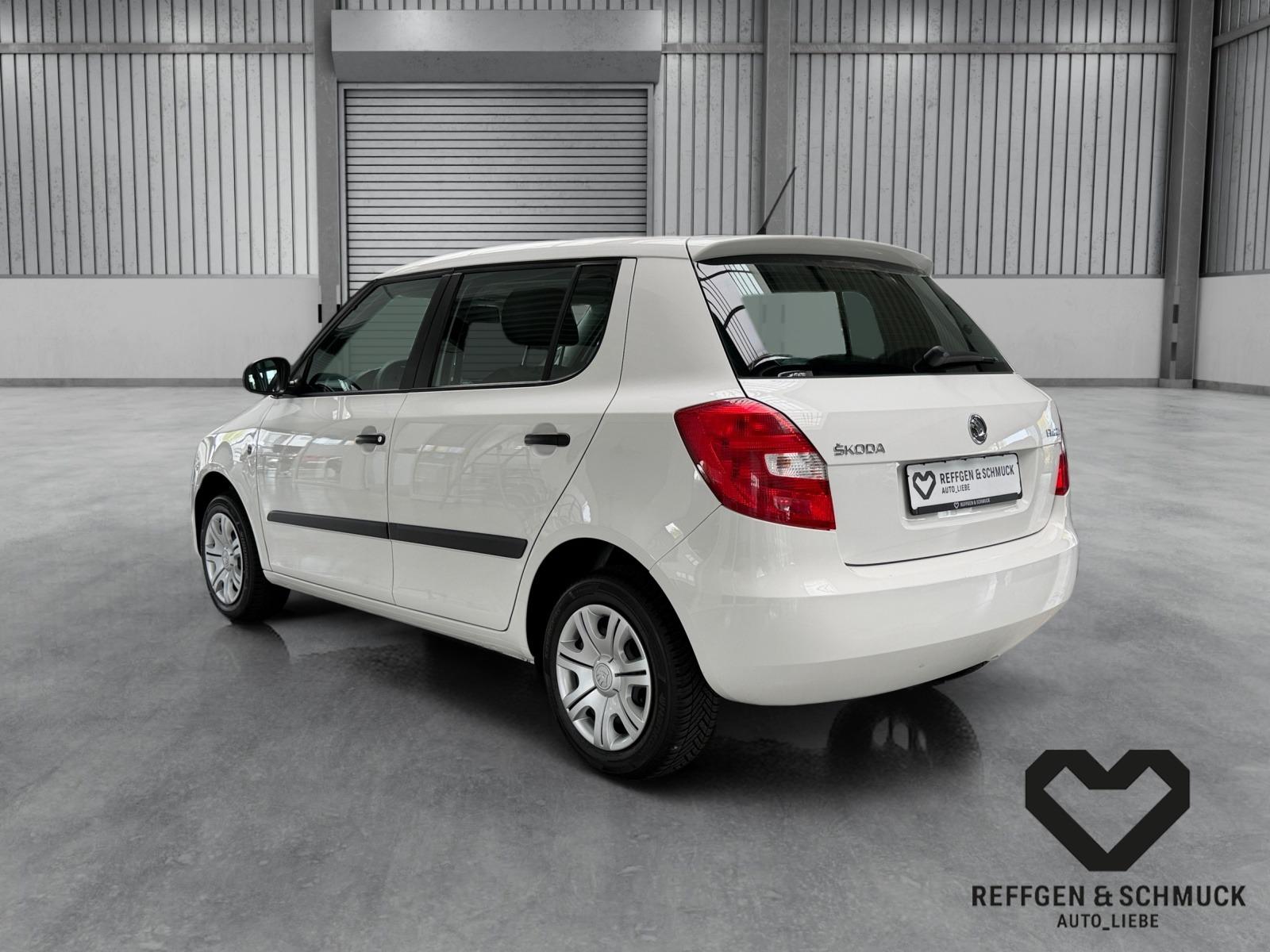 Skoda FABIA ACTIVE KLIMAANLAGE+ALLWETTERBEREIFUNG+TÜV+