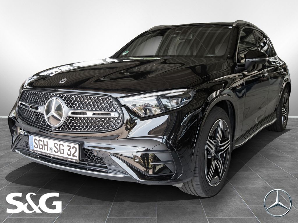 Mercedes-Benz GLC 220 — hlavná fotografia