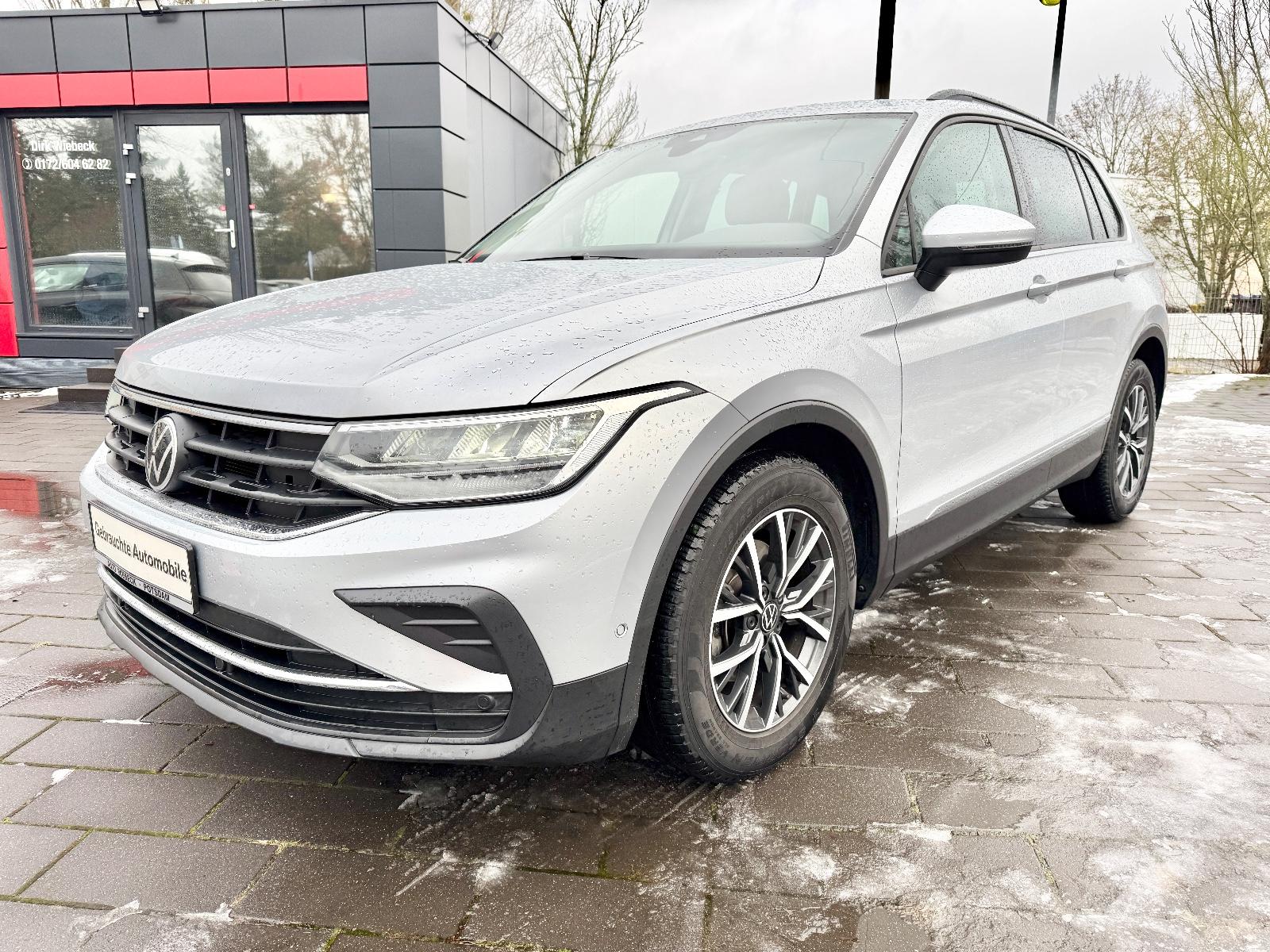 Volkswagen Tiguan Life,Automatik,LED,Navi,Sitzheizung,ACC