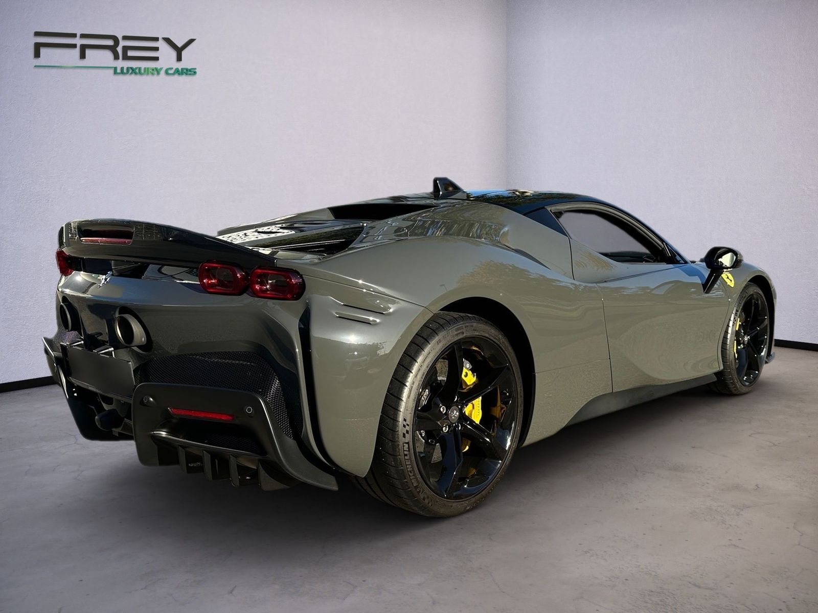 Ferrari SF90 Stradale Assetto Fiorano / Grigio Scuro imagem 3