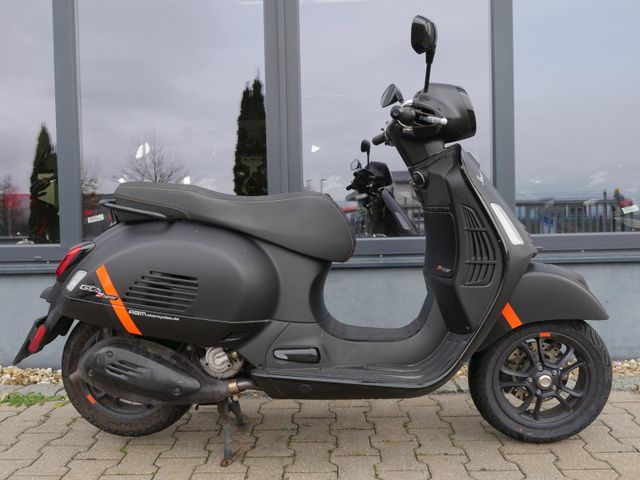 Vespa GTS 300 Supersport - Keyless - Beschädigt