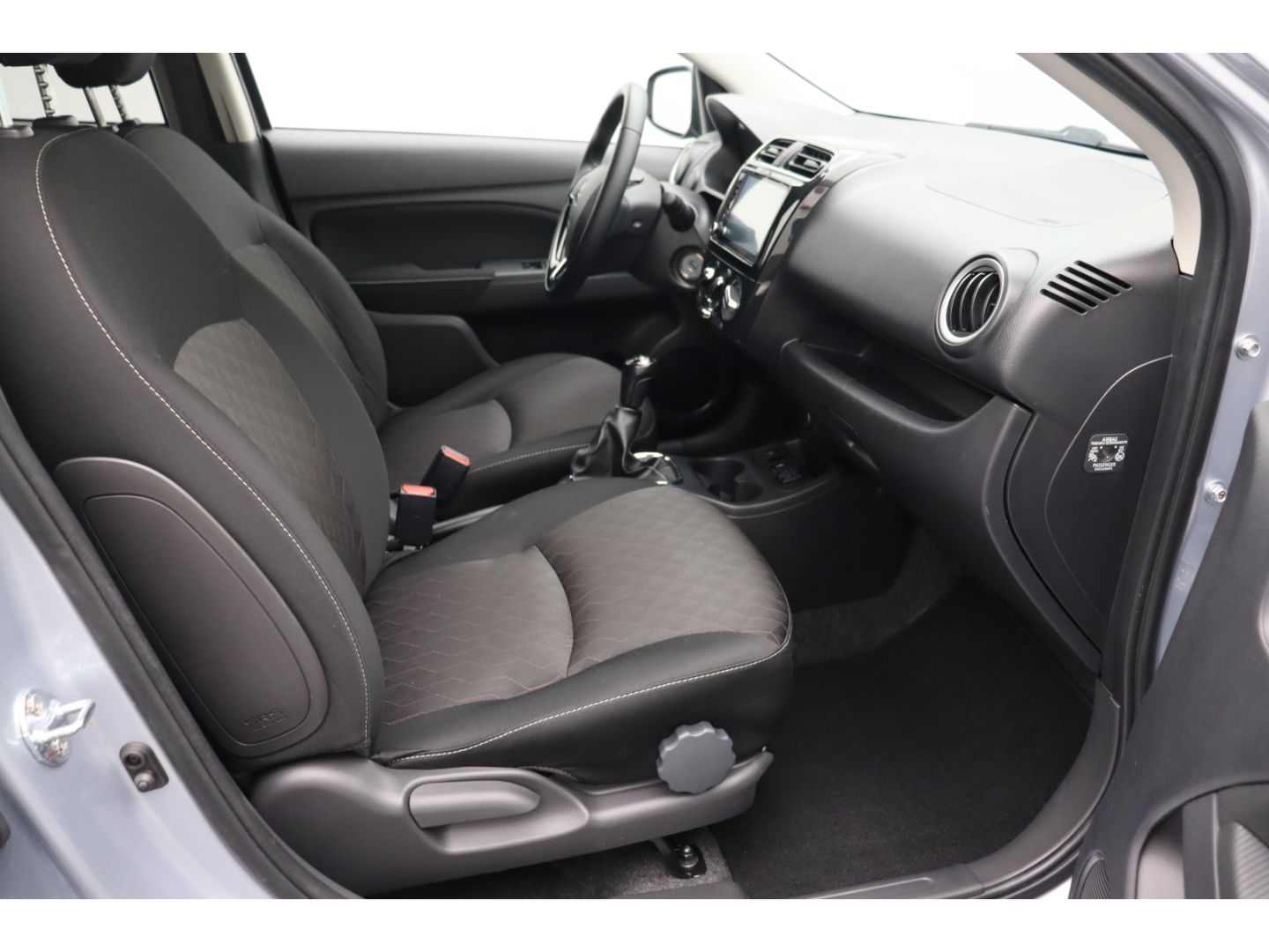 Fahrzeugabbildung Mitsubishi Space Star 1.2 Select+ Kamera  DAB
