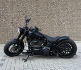 Harley-Davidson Fat Boy FLFSTN Custom by H-Town Customs 2023 - Motorräder in Mainz