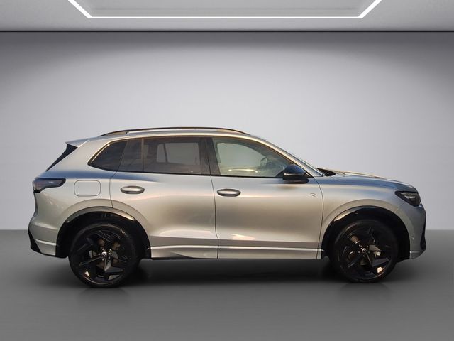 Tiguan 2.0 TDI 110 kW R-Line, IQ-Light, Black St