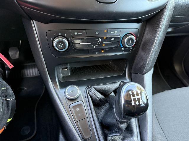 Ford Focus 2015 — photo 18
