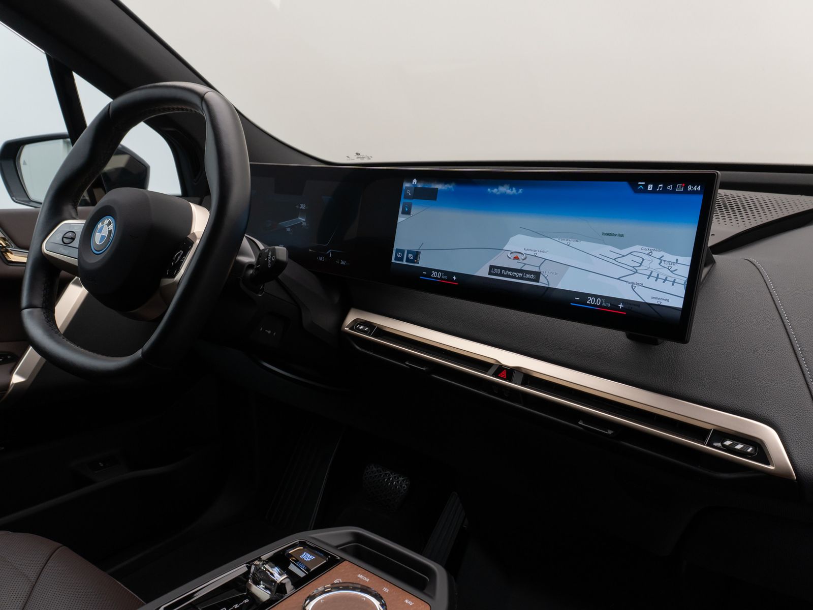 Fahrzeugabbildung BMW iX xD40 Sport DAB SoftClose SkyLounge H/K 21Zoll