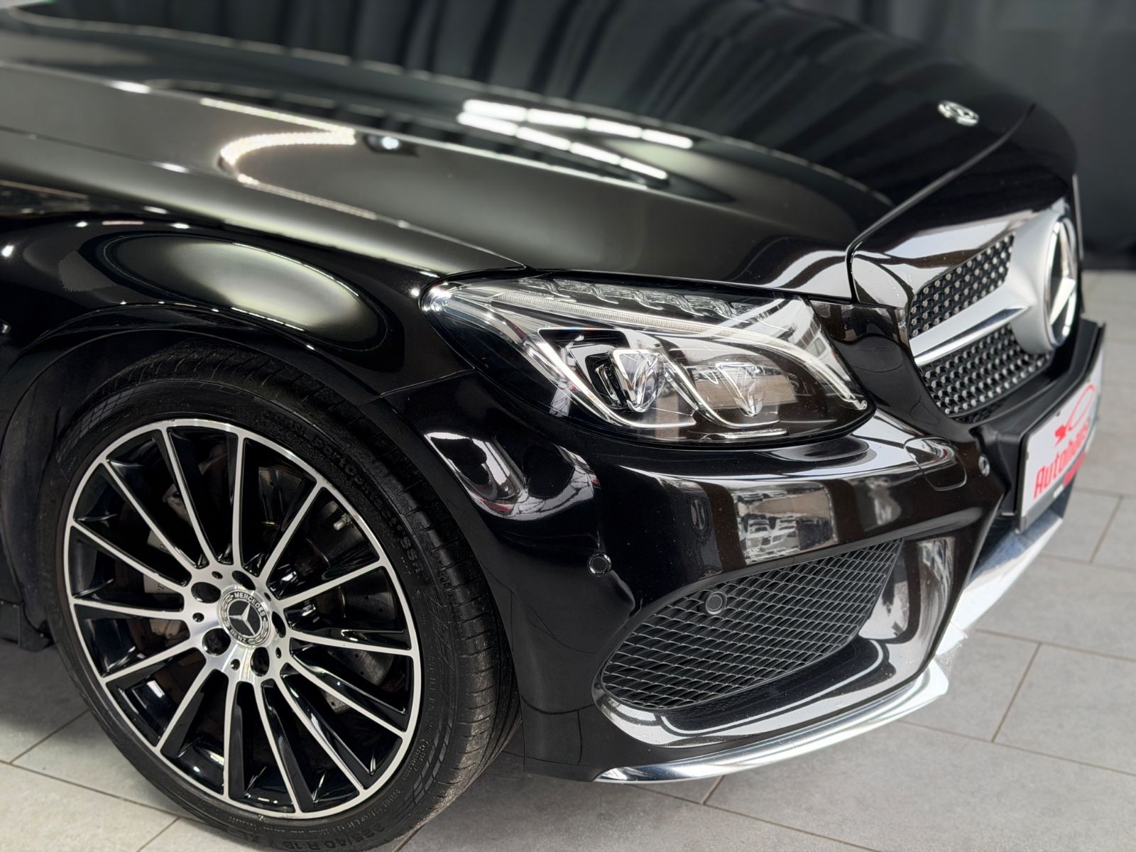 Fahrzeugabbildung Mercedes-Benz C250 Coupe|AMG-LINE|19 ZOLL|ILS-LED|NAVI|AUTOMAT