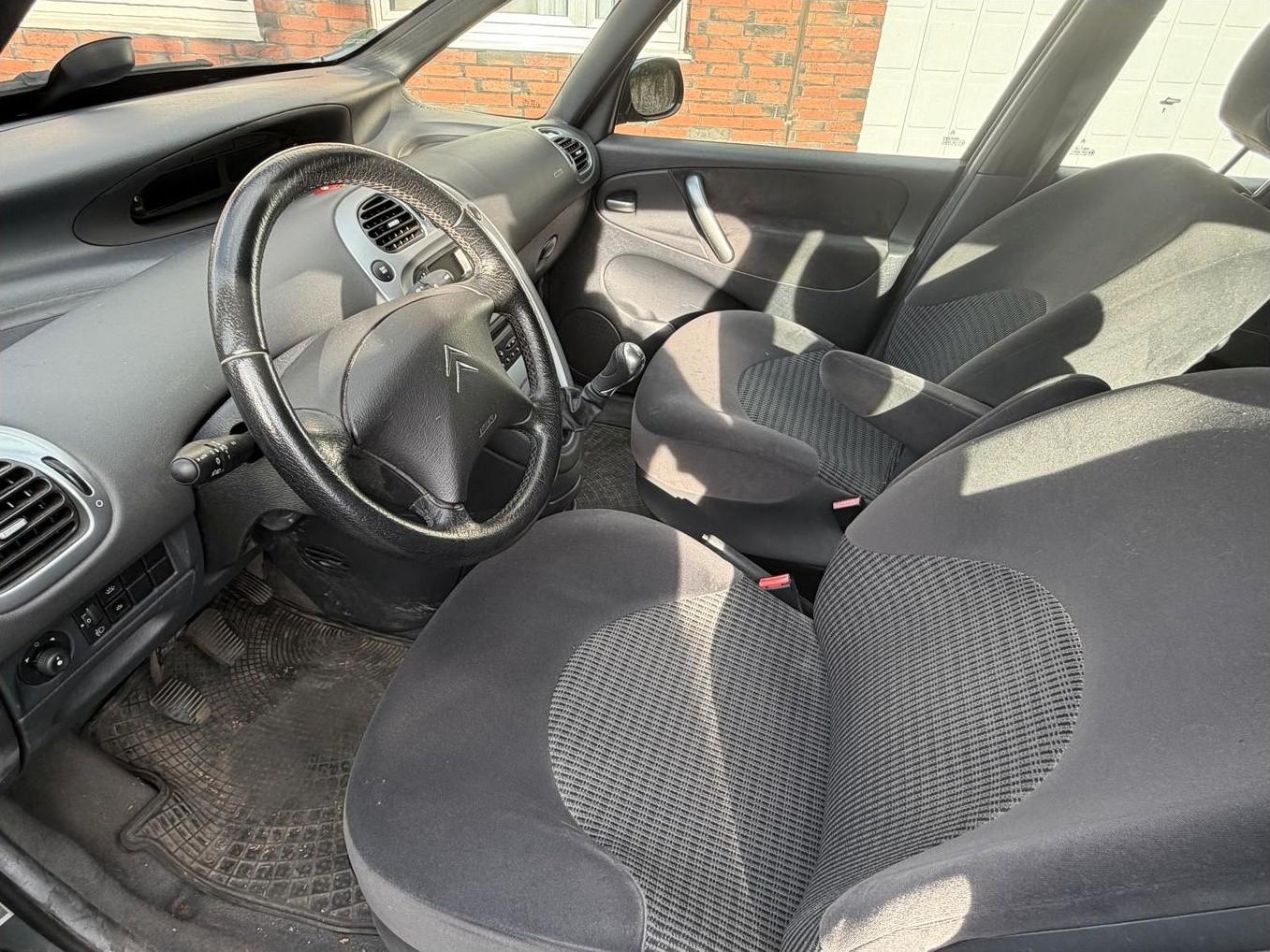 Citroën Xsara Picasso 1.6 16V - gepflegt, Scheckheft
