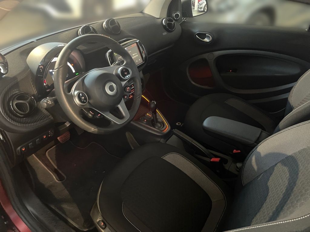 Fahrzeugabbildung Smart EQ ForTwo Exclusiv Pano LED Sound SHZ Navi KAM