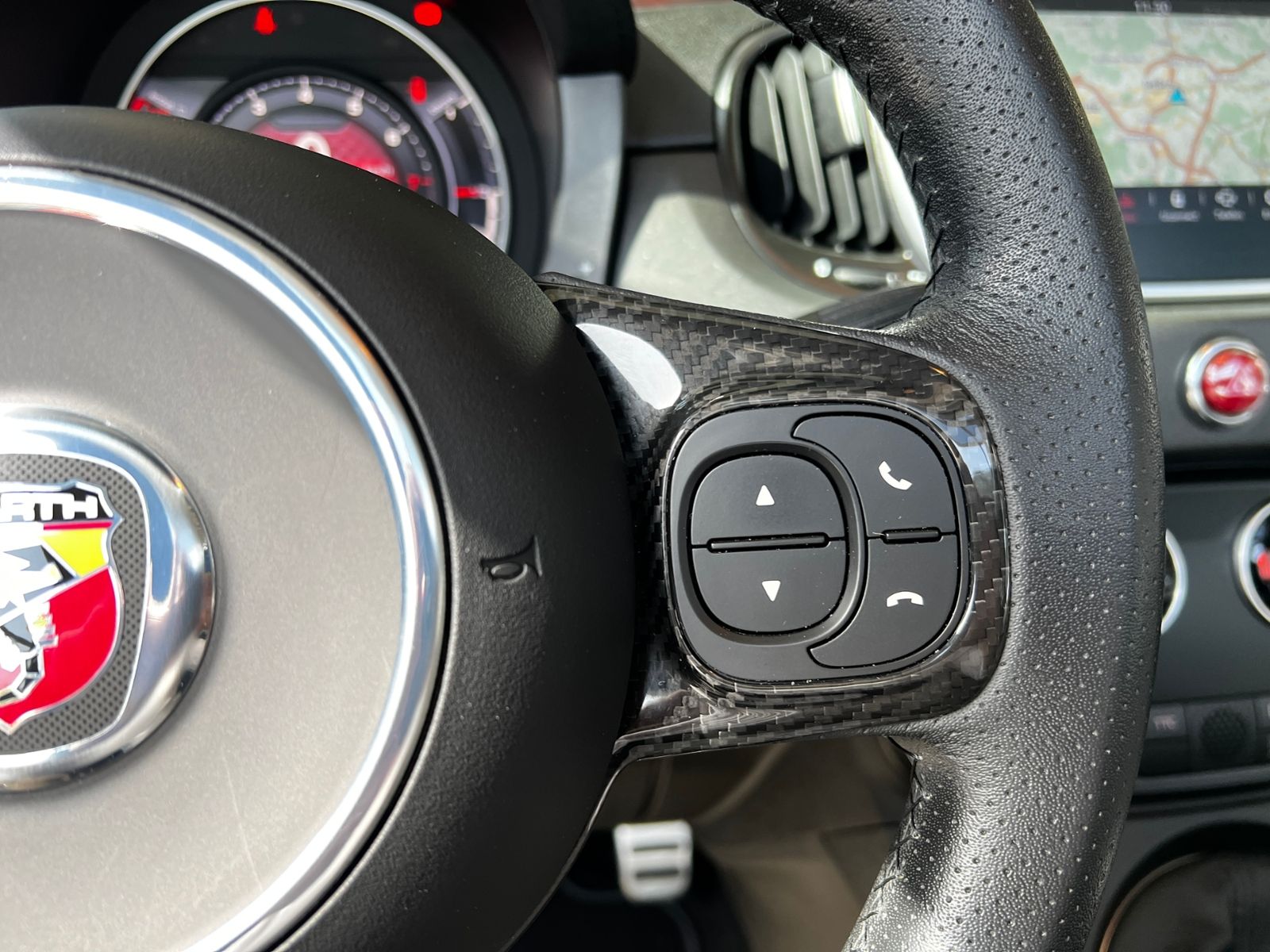 Fahrzeugabbildung Abarth 595C  Competizione BEATS XENON NAVI