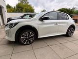 Peugeot e-208 136 GT - Top gepflegt - Peugeot e-208 von privat