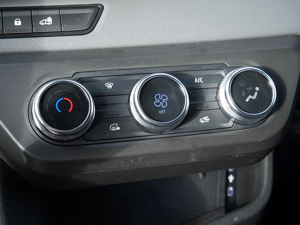 Fahrzeugabbildung Renault Master Kasten Extra L2H2 Blue dCi 130 AHK LED