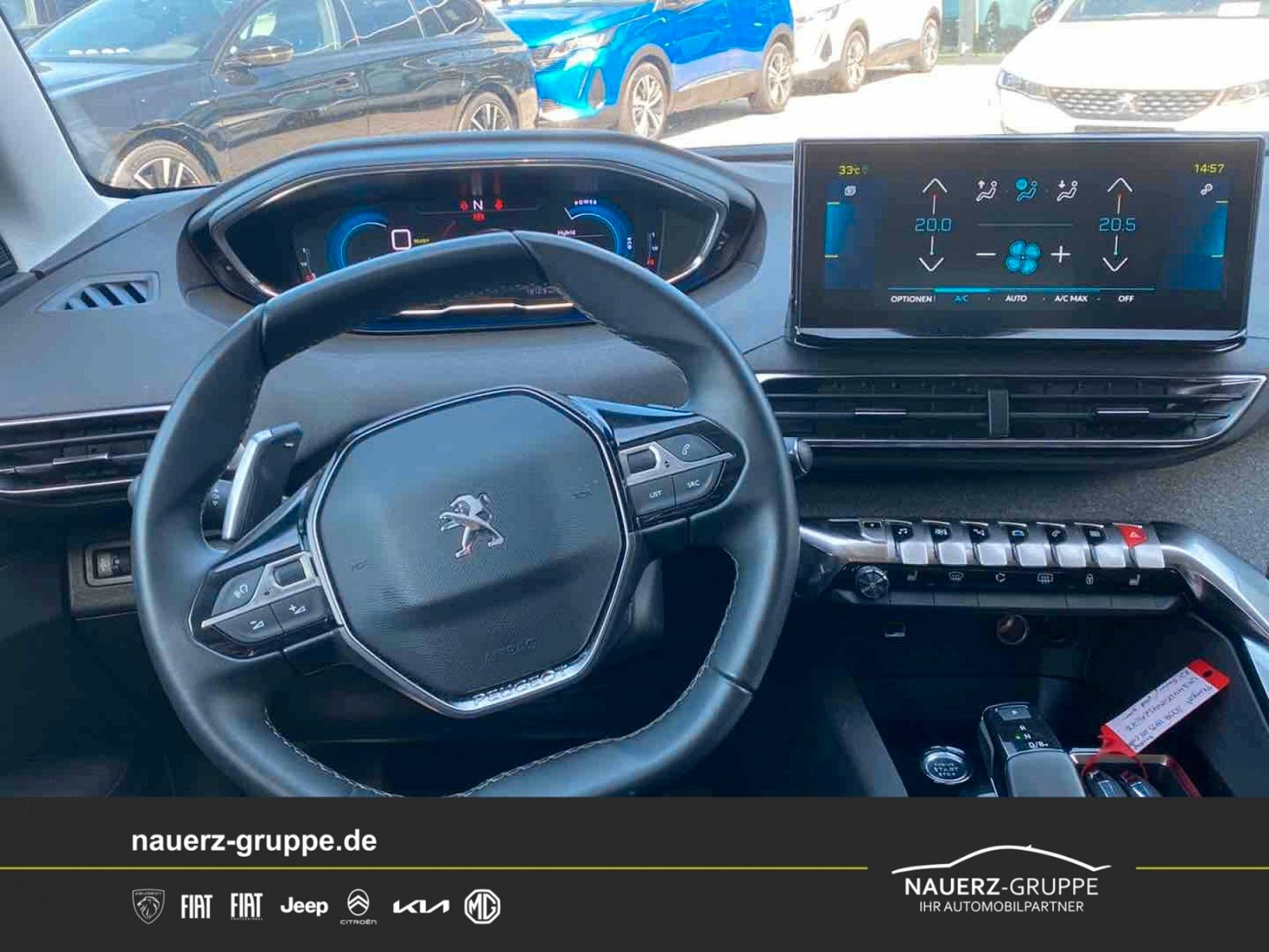 Fahrzeugabbildung Peugeot 3008 Hybrid 225 Roadtrip