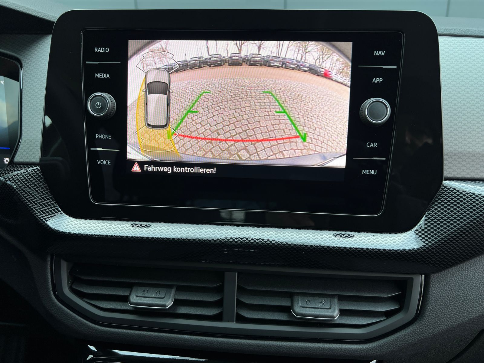 Fahrzeugabbildung Volkswagen T-Cross Life 1.0 TSI DSG *IQ.Light, ACC, App-Con