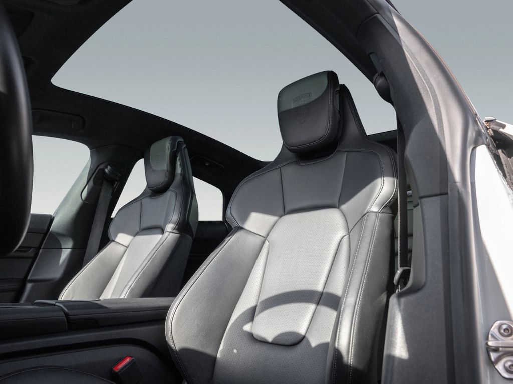 PORSCHE Taycan 2023