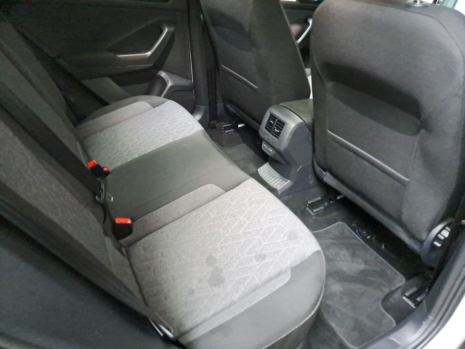 Volkswagen T-Roc - Bild 14