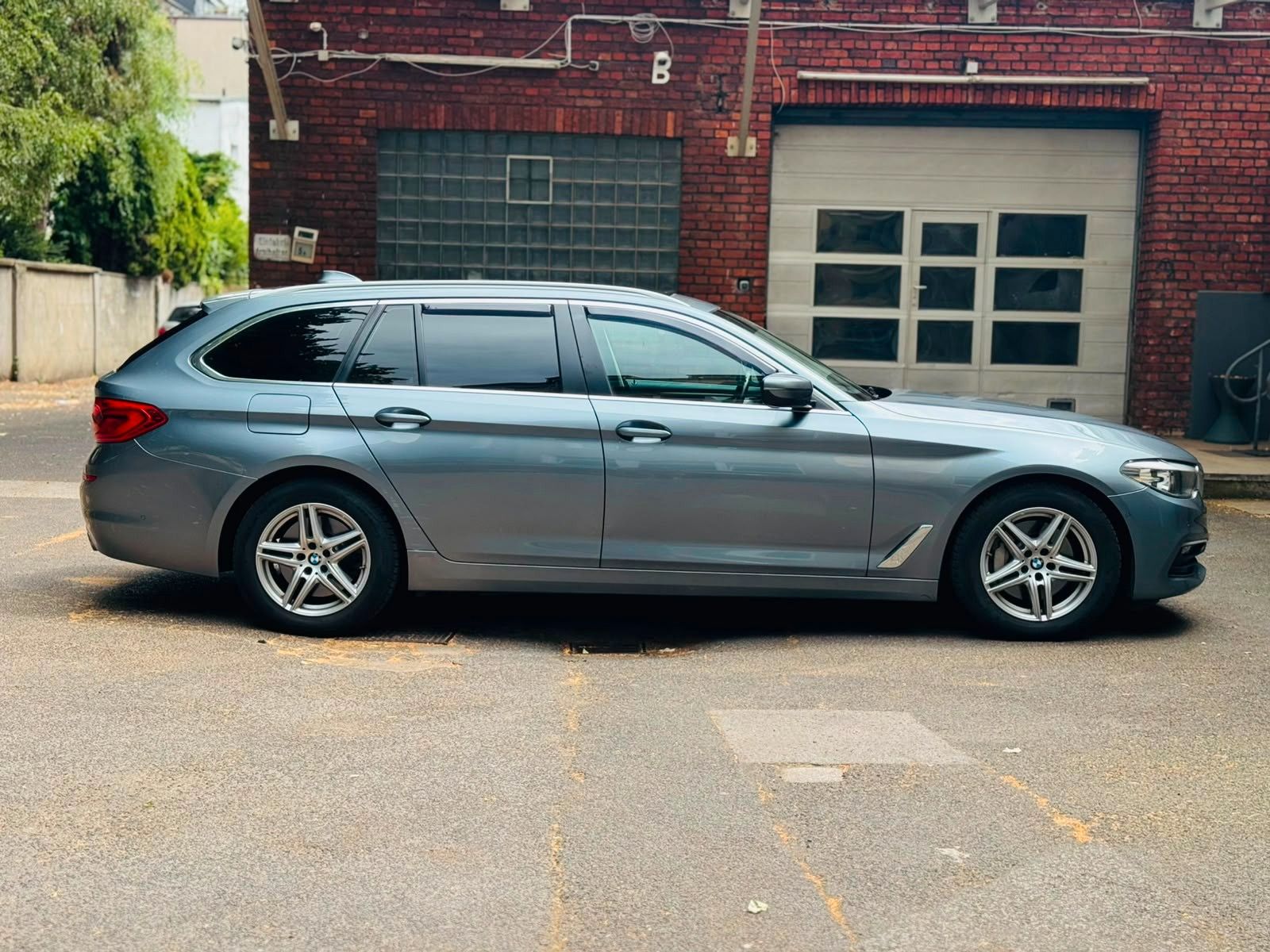 BMW 530d Touring A -