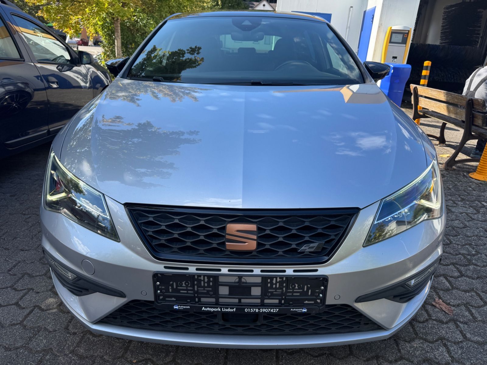 Fahrzeugabbildung SEAT Leon Cupra 290 Panorama+LED+Navi+BeatsAudio