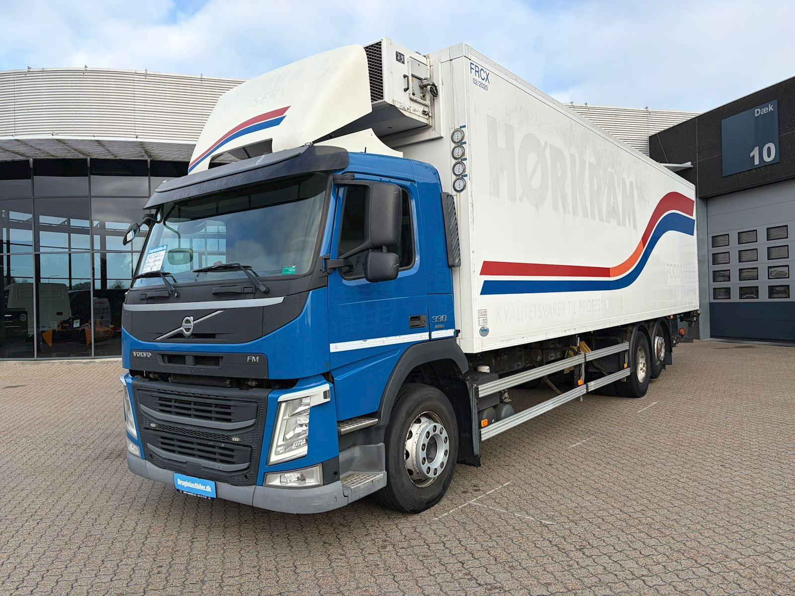 Volvo FM330