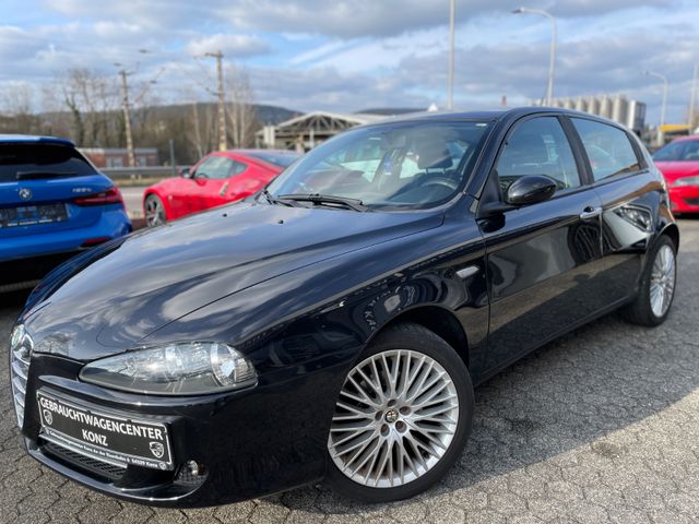 Alfa Romeo Alfa 147 1.6 TS 16V KLIMA/RADIO/17"ALU/CD/TÜV