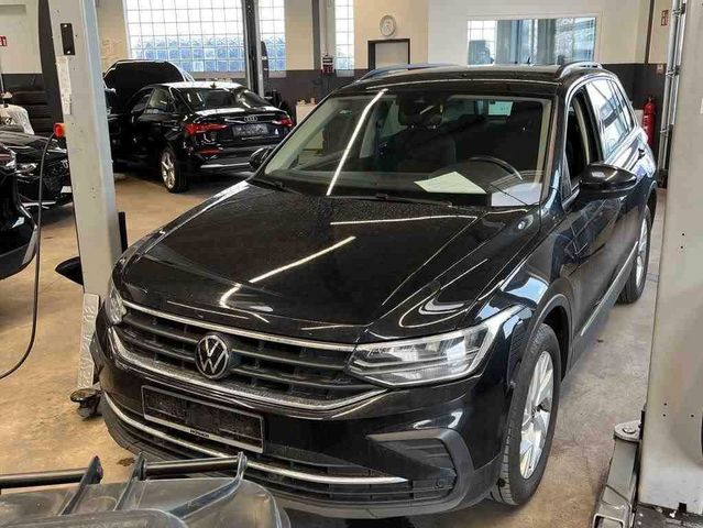 Volkswagen Tiguan Life 4Motion2.0TDI DSG LED Navi SHZ AHK