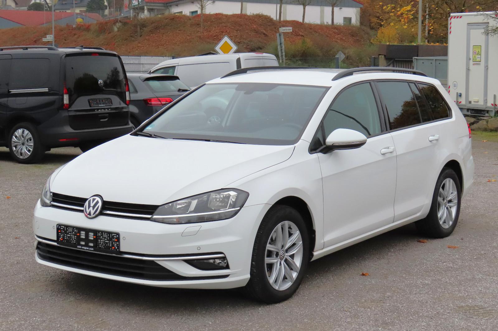 Volkswagen Golf VII Var 1,6 TDi Navi Standheiz Klimaaut ACC