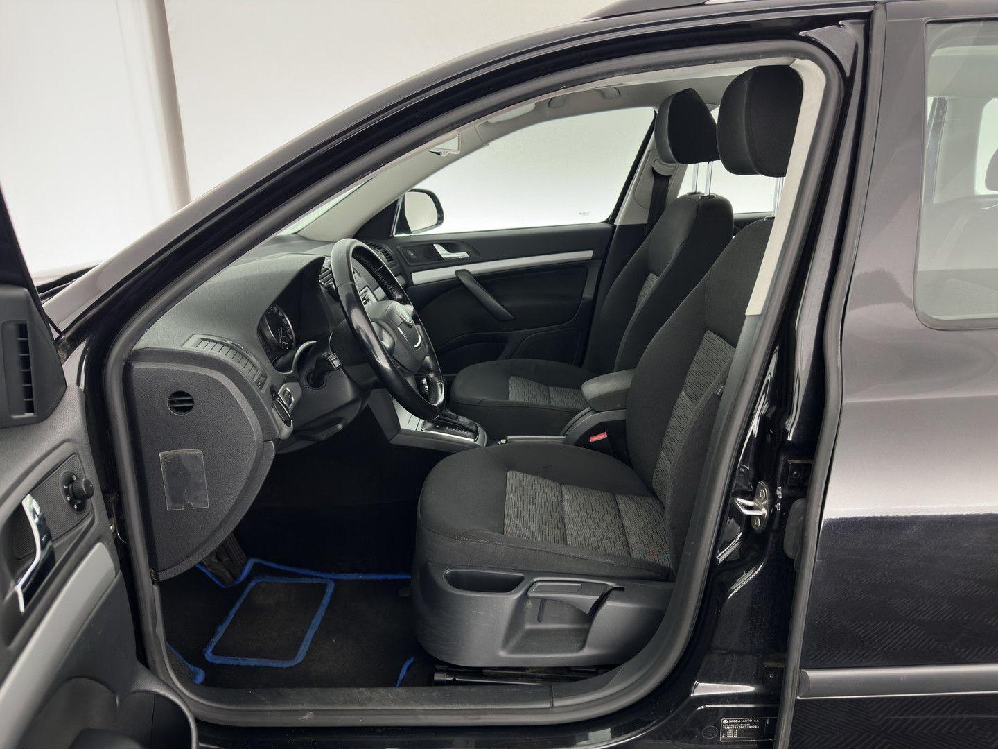 Skoda Octavia 2012 — photo 8