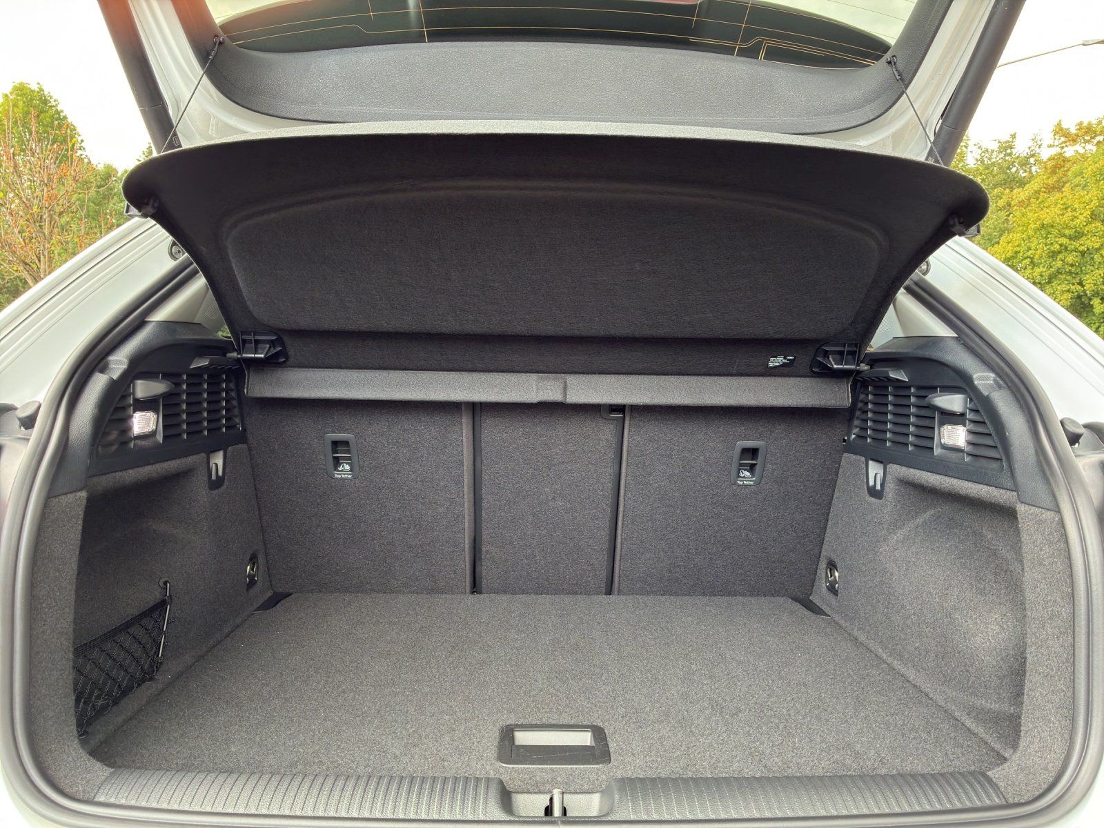 Fahrzeugabbildung Audi Q2 30 TFSI advanced AHK,Kamera,LED,Matrix,Navi