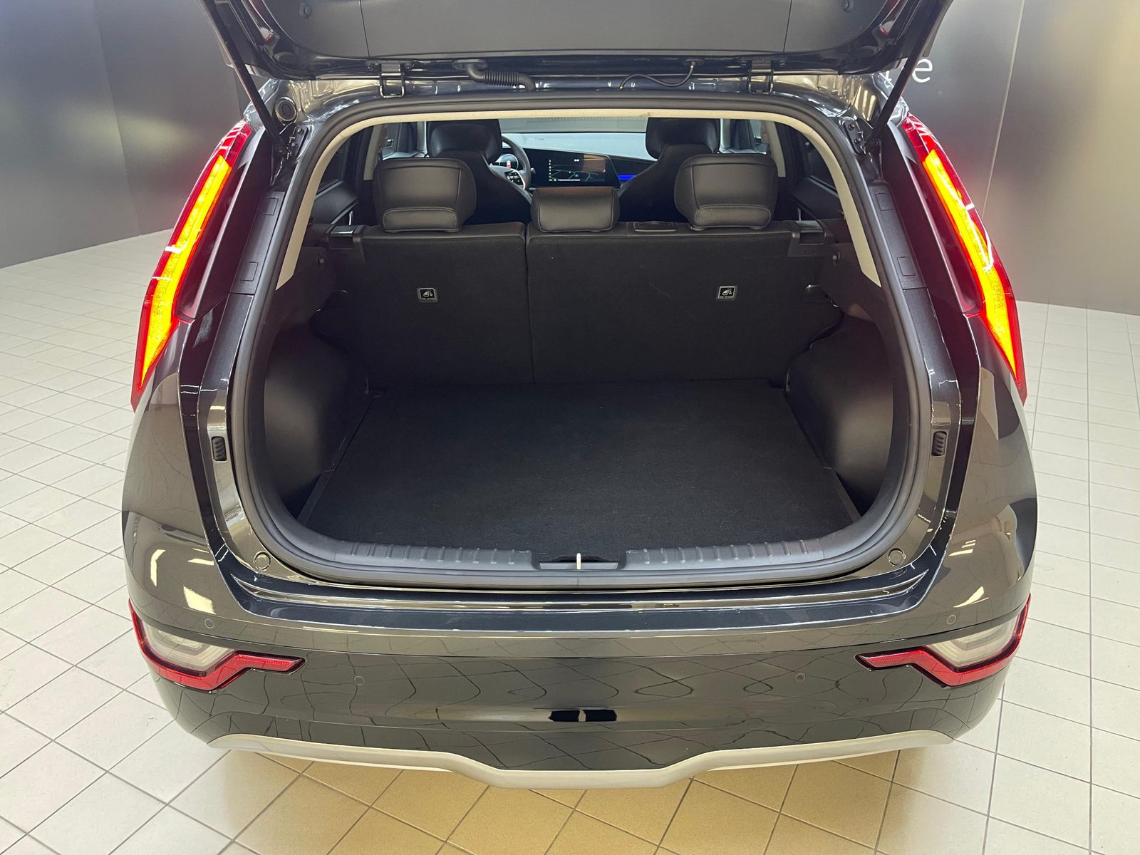 Fahrzeugabbildung Kia e-Niro Spirit LEDER+NAVI+LED+SHZ+H&K+KAM+ACC+WP+