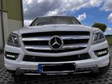 Mercedes-Benz GL 350 BlueTEC 4MATIC - Mercedes-Benz GL 350: Bluetec