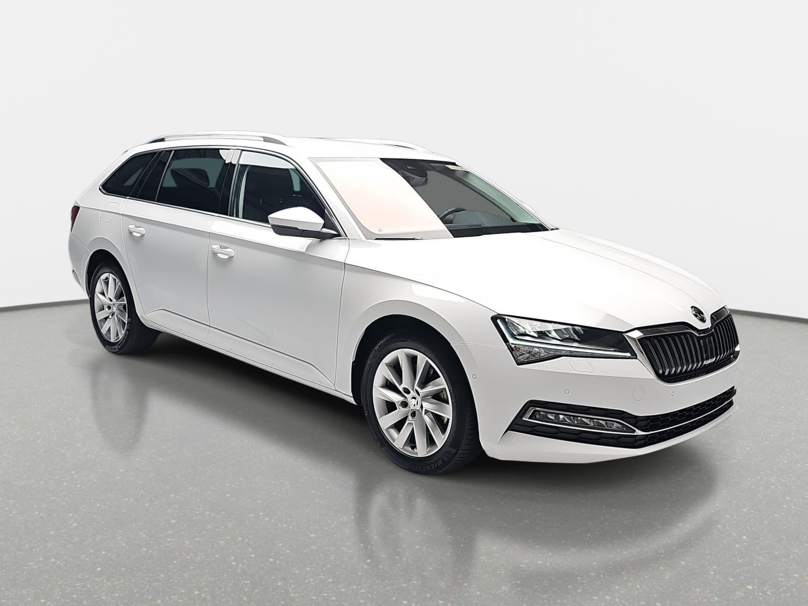 Skoda SUPERB COMBI 2.0 TDI DSG STYLE NAVI LED LM