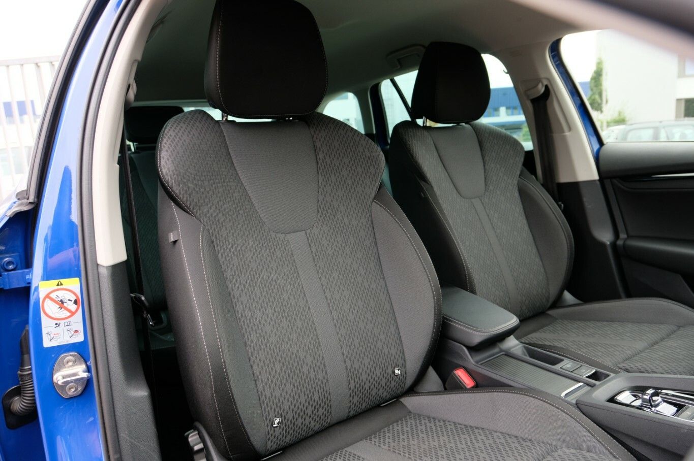Octavia 2.0 TDi AHK LED ACC KESSY