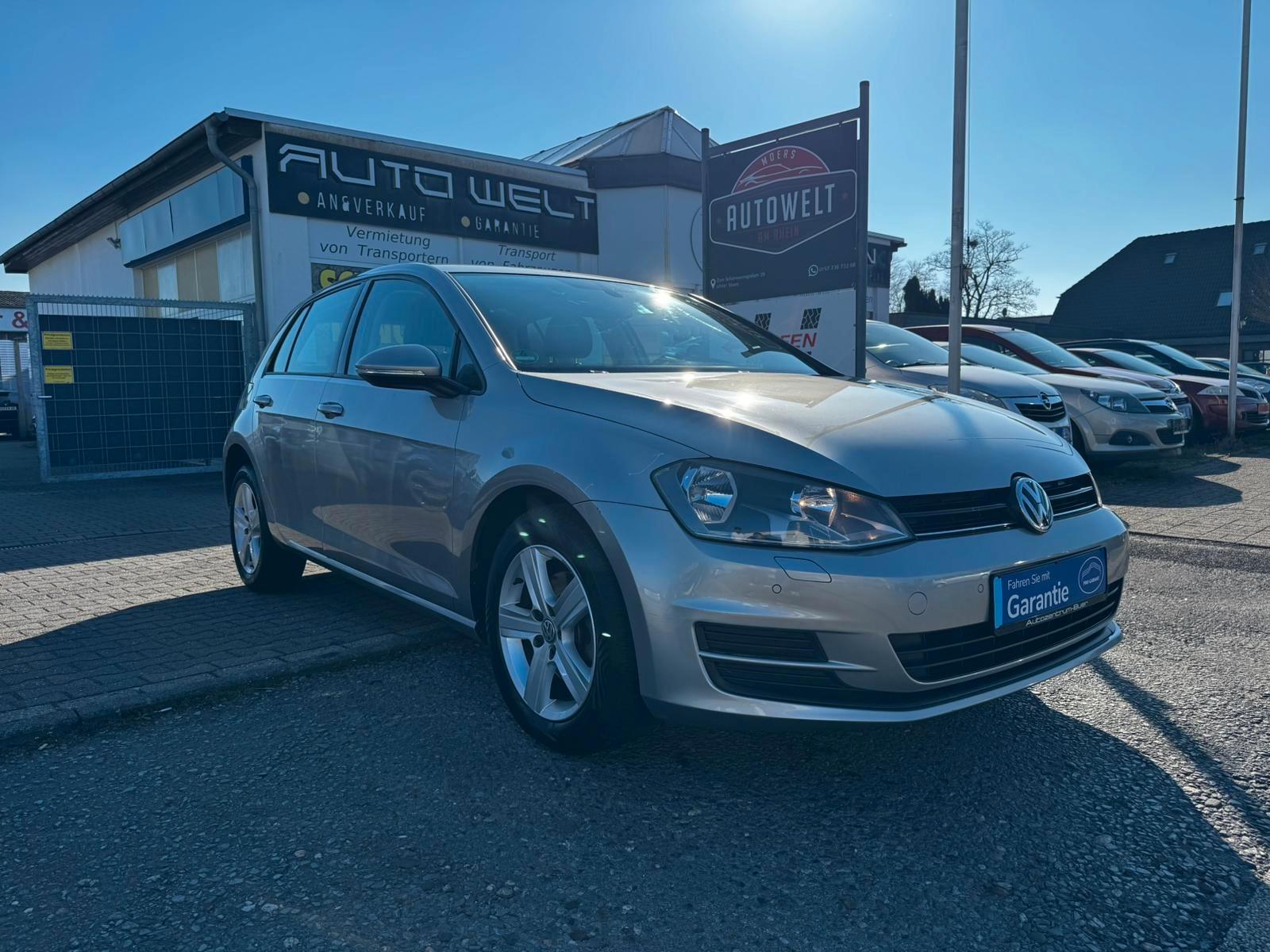 Volkswagen Golf VII Lim. Comfortline BMT Leder Pdc