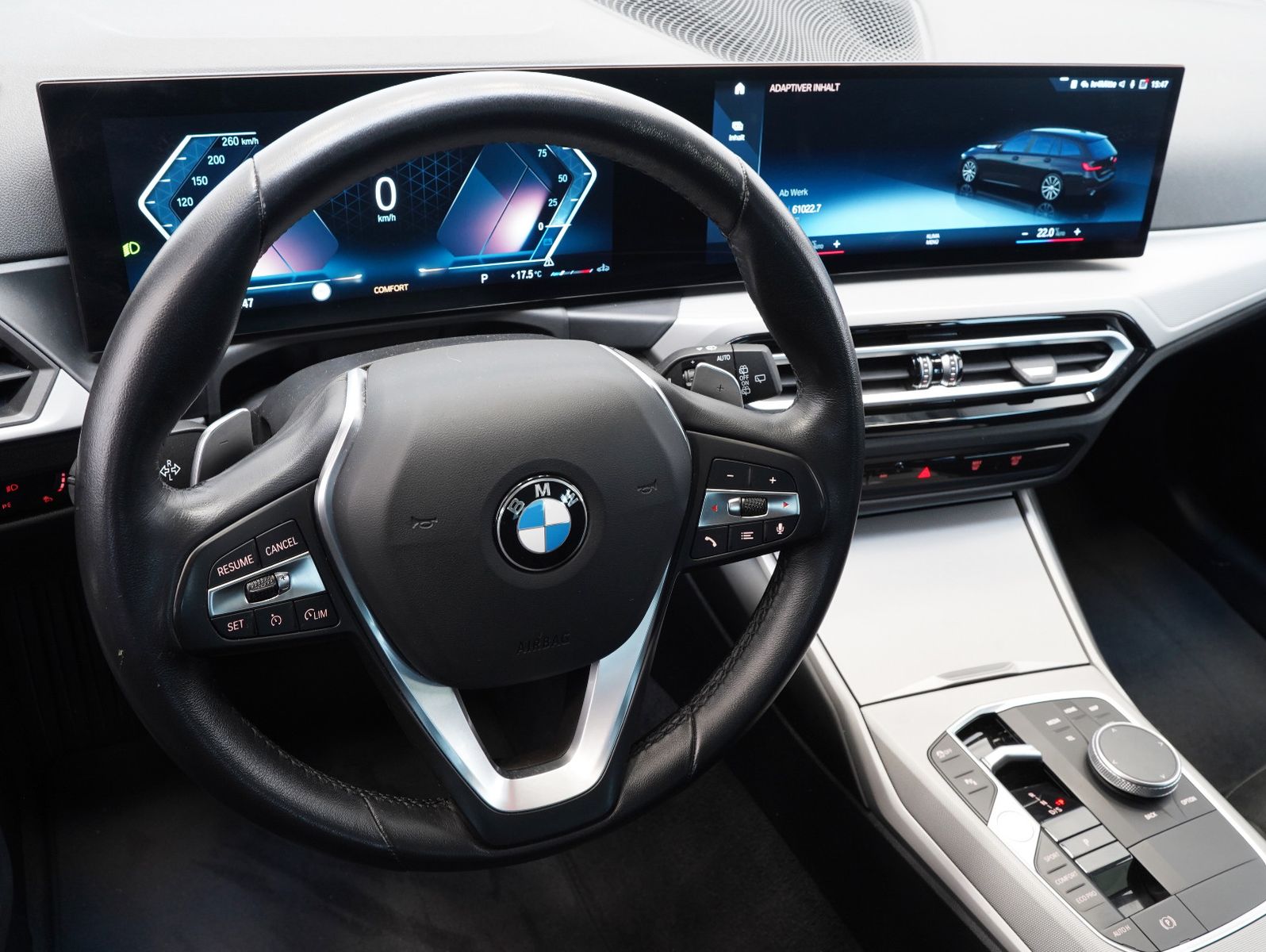 Fahrzeugabbildung BMW 320 d xDrive Touring LCI/CURVED/AHK