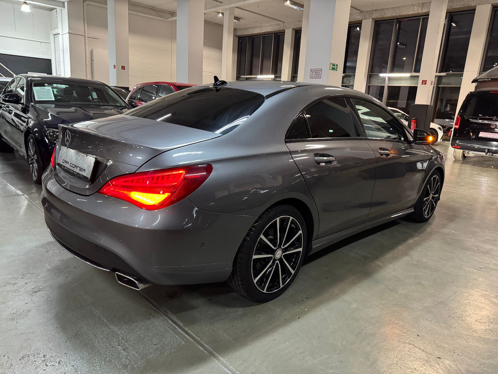 Fahrzeugabbildung Mercedes-Benz CLA 180 Coupe SPORTPAKET URBAN NIGHT NAVI KAMERA