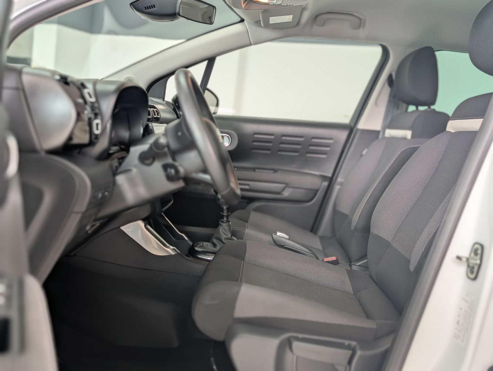 Fahrzeugabbildung Citroën C3 Aircross YOU APP PDC TOUCH TEMP KLIMA LED
