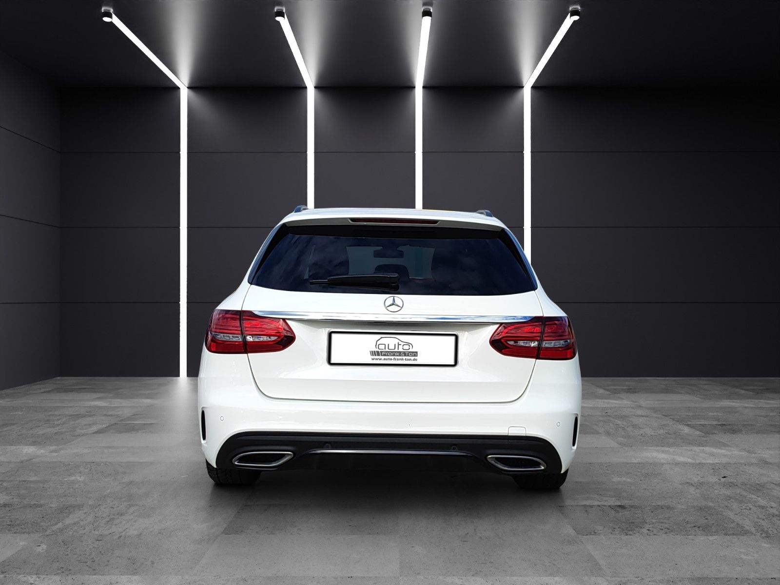 Fahrzeugabbildung Mercedes-Benz C 200 T*AMG-Line*Navi*Night-Paket*Keyless-Go*