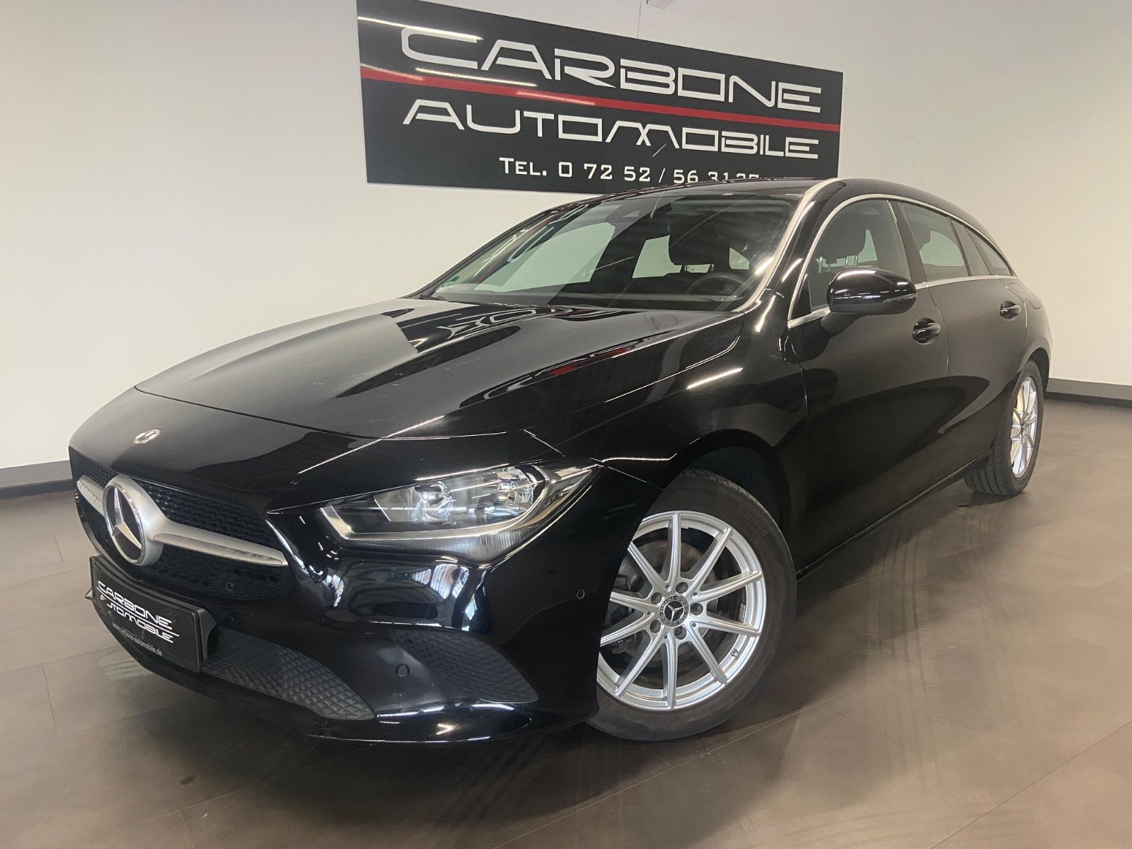 MERCEDES-BENZ CLA 180 Shooting Brake