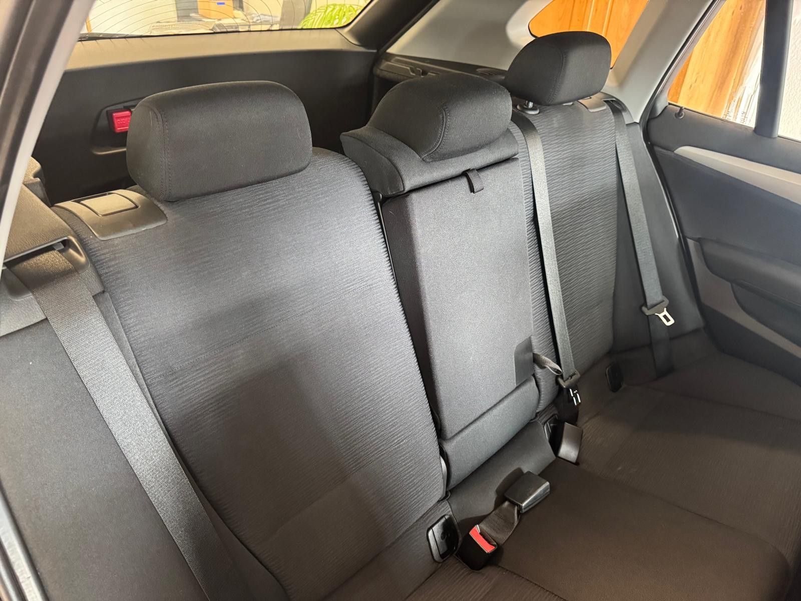 Fahrzeugabbildung BMW X1 18 d xDrive /NAVI/XENON/ALLRAD/GARANTIE