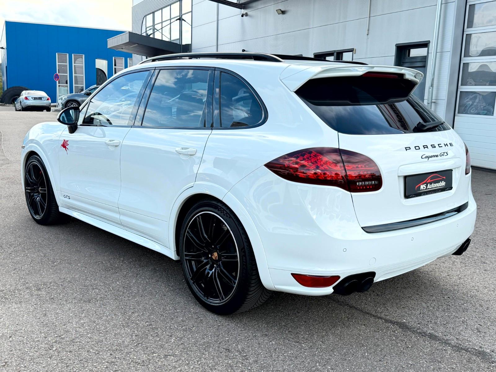 Porsche Cayenne GTS **APPROVED 9/2027** Pano_Luft_StandH