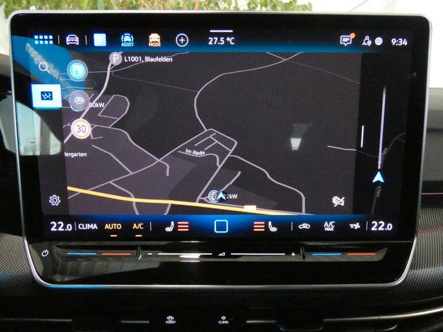 Golf 1.5 eTSI R-Line AHK PANO ACC IQ.LIGHT