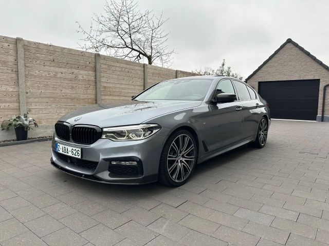 BMW 520d ( 250 pk ) CABRON PAKKET - HARMAN KARDON - 