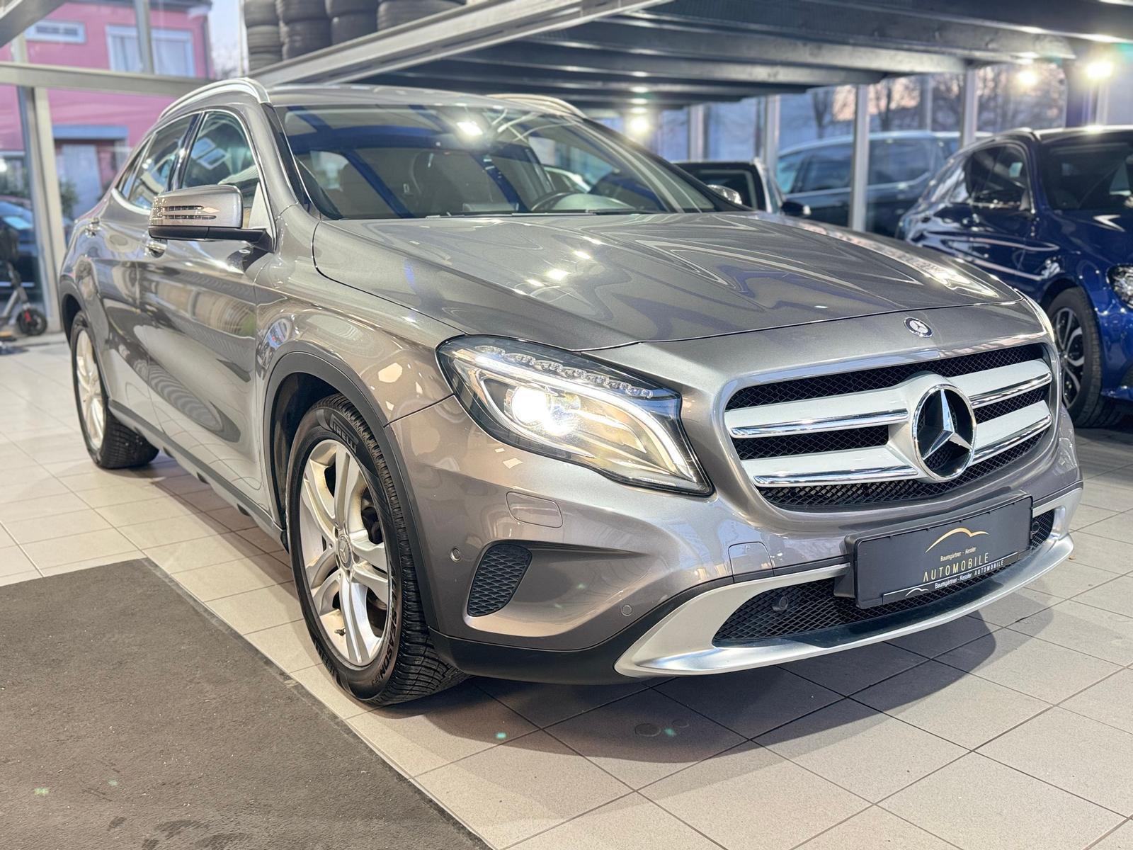 Mercedes-Benz GLA 180 Urban 7G-Tronic BI-XENON NAVI KAMERA PDC